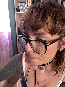 SingerMarla  online show from March 4, 2025, 4:17 am