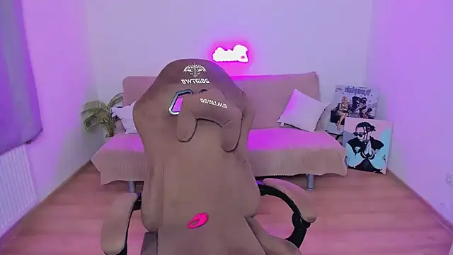 YourMegan online show from September 13, 2025, 7:14 pm