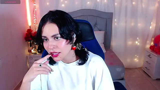 veronica luar online show from March 1, 2025, 4:04 am