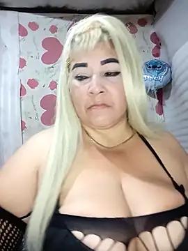 Snapshot of BonniAdams chatting on February 8, 2026, 1:03 am BonniAdams online show from February 8, 2026, 1:03 am