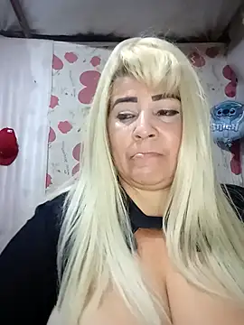 Snapshot of BonniAdams chatting on February 4, 2026, 11:49 am BonniAdams online show from February 4, 2026, 11:49 am