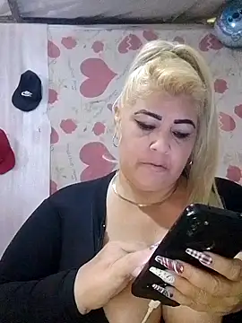 BonniAdams online show from September 30, 2025, 6:03 pm