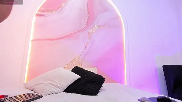 Sofii Lopezz online show from October 27, 2025, 12:50 pm