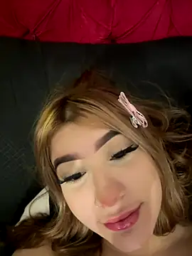 Snapshot of akirahattori chatting on December 14, 2025, 3:24 am akirahattori online show from December 14, 2025, 3:24 am