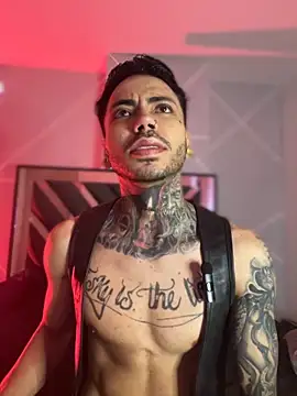 Snapshot of Walker_Thomas1 chatting on December 14, 2025, 2:11 pm Walker Thomas1 online show from December 14, 2025, 2:11 pm