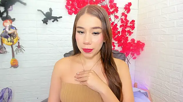 BarbieGirl    online show from October 29, 2025, 5:28 am