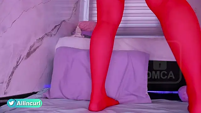 Snapshot of ailin_curl chatting on October 4, 2025, 9:16 pm ailin curl online show from October 4, 2025, 9:16 pm