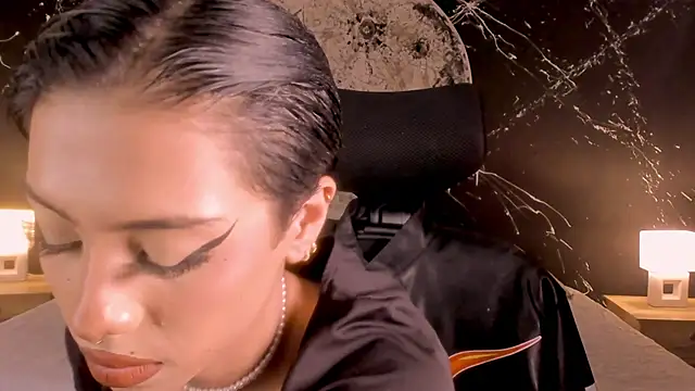 soidai miiu online show from March 22, 2025, 4:45 am