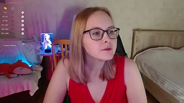 Snapshot of Agatha_Mott chatting on November 7, 2025, 3:11 am Agatha Mott online show from November 7, 2025, 3:11 am