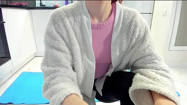 Snapshot of Katya_yoga chatting on February 21, 2026, 4:58 am Katya yoga online show from February 21, 2026, 4:58 am