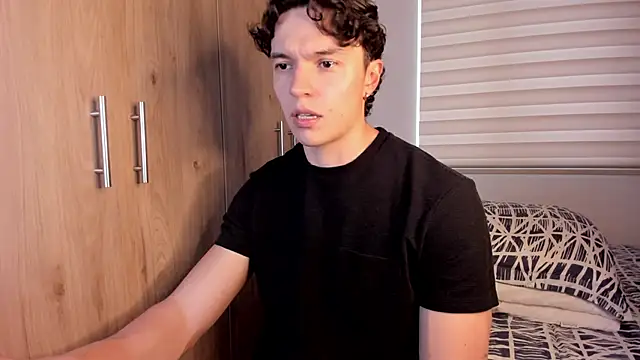 Mastrangelo xxx online show from November 21, 2025, 8:30 pm