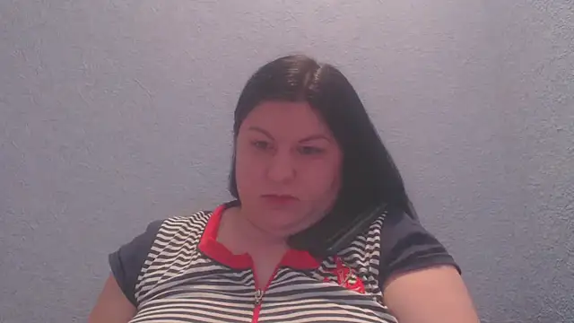 Snapshot of KiraSwee chatting on February 19, 2026, 7:33 pm KiraSwee online show from February 19, 2026, 7:33 pm