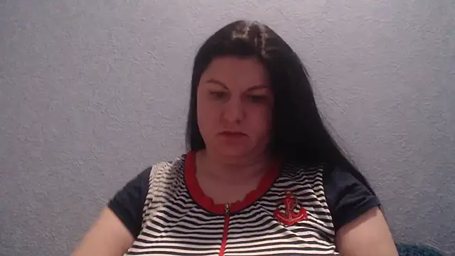 Snapshot of KiraSwee chatting on December 22, 2025, 6:52 pm KiraSwee online show from December 22, 2025, 6:52 pm