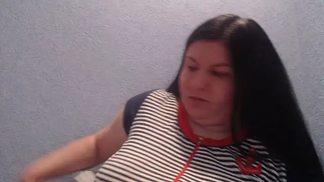 Snapshot of KiraSwee chatting on February 23, 2026, 7:14 pm KiraSwee online show from February 23, 2026, 7:14 pm