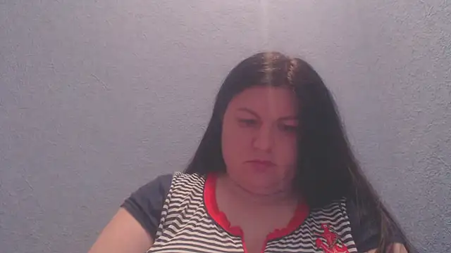 Snapshot of KiraSwee chatting on February 10, 2026, 5:12 pm KiraSwee online show from February 10, 2026, 5:12 pm