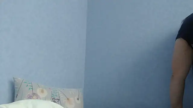 Snapshot of KiraSwee chatting on February 8, 2026, 9:07 am KiraSwee online show from February 8, 2026, 9:07 am