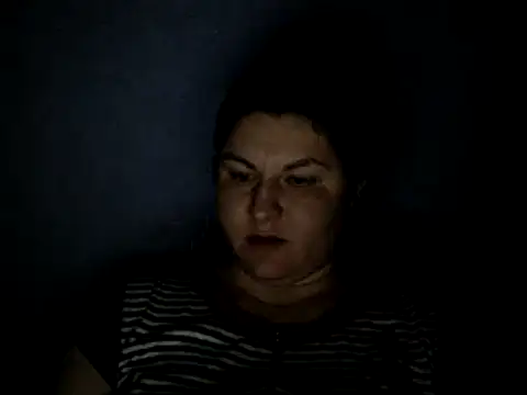 KiraSwee online show from January 27, 2025, 5:37 pm