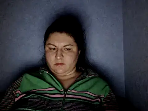 KiraSwee online show from December 15, 2024, 6:59 pm