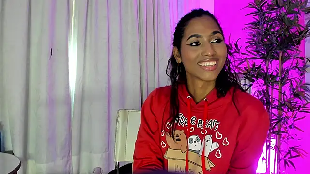 Snapshot of Alissemasiel chatting on April 29, 2026, 6:14 pm Alissemasiel online show from April 29, 2026, 6:14 pm