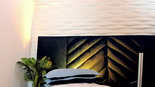 Snapshot of Gabriell_ramirez chatting on October 31, 2025, 4:20 am Gabriell ramirez online show from October 31, 2025, 4:20 am