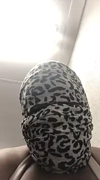 Snapshot of servingBigTitis chatting on March 3, 2025, 9:13 am servingBigTitis online show from March 3, 2025, 9:13 am