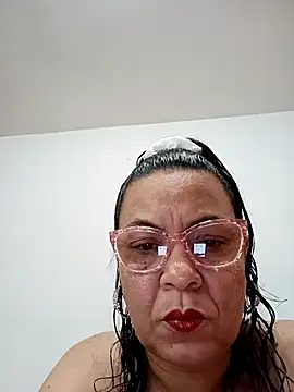 Snapshot of thefuckingowneroftits chatting on December 4, 2025, 12:20 am thefuckingowneroftits online show from December 4, 2025, 12:20 am