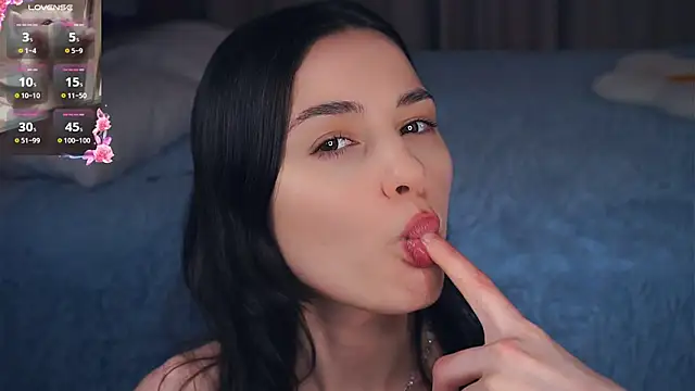 EleneBrach online show from February 21, 2025, 12:17 pm