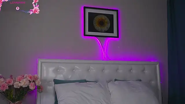 LeaCox  online show from October 25, 2025, 7:40 am