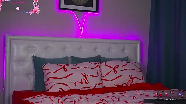 LeaCox  online show from November 20, 2025, 8:26 am