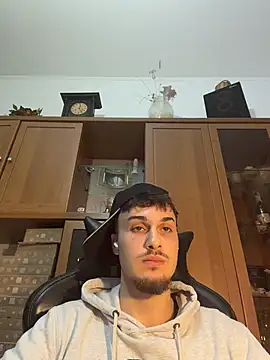 NaplesGuy04 online show from January 10, 2026, 4:46 pm