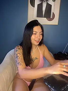Snapshot of Valu_euphoria chatting on May 2, 2026, 7:41 pm Valu euphoria online show from May 2, 2026, 7:41 pm
