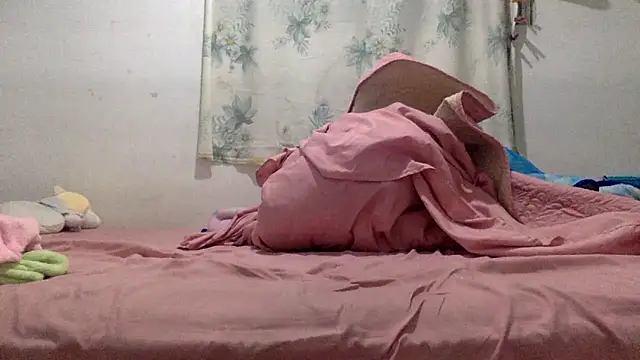 sharonlopez9611 online show from December 17, 2025, 2:38 am