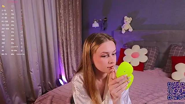 Snapshot of soft_babe chatting on June 26, 2026, 8:36 pm soft babe online show from June 26, 2026, 8:36 pm