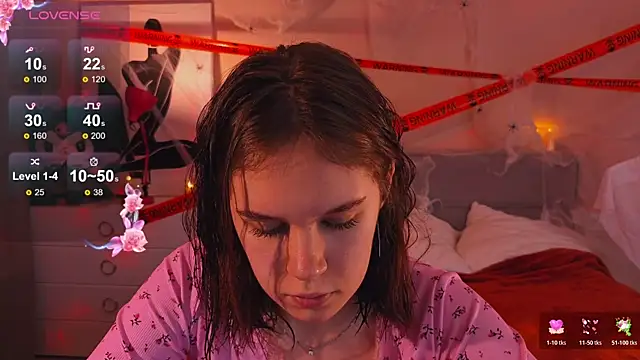 Snapshot of Mia_Luw chatting on October 22, 2025, 6:02 am Mia Luw online show from October 22, 2025, 6:02 am