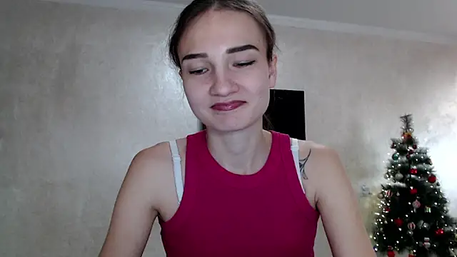 RoyalDessertt online show from December 18, 2025, 9:25 am