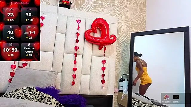 Snapshot of dafnnelewis chatting on February 25, 2026, 11:32 am dafnnelewis online show from February 25, 2026, 11:32 am