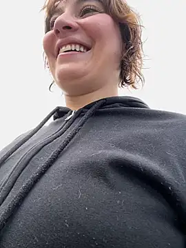 Maggie Geller online show from May 26, 2026, 5:22 pm