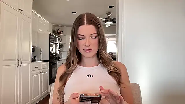 Snapshot of rileydepp chatting on February 12, 2026, 10:09 pm rileydepp online show from February 12, 2026, 10:09 pm