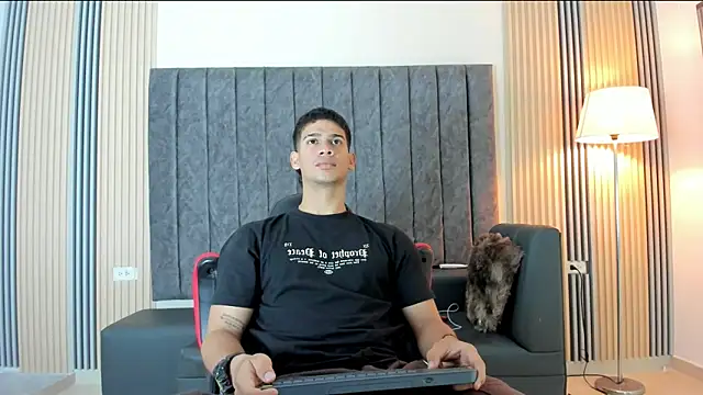 ANDRES STUD online show from September 15, 2025, 4:46 am