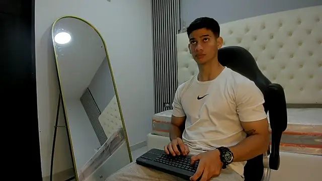 ANDRES STUD online show from March 21, 2026, 4:14 am