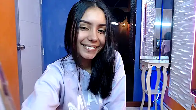 julieta fn online show from October 8, 2025, 1:23 pm