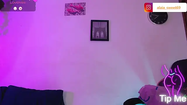 Snapshot of alaia_sweetxxx chatting on May 15, 2026, 10:52 pm alaia sweetxxx online show from May 15, 2026, 10:52 pm