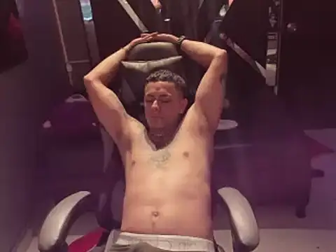 Snapshot of Natha_and_Sophia chatting on March 9, 2025, 10:30 am Natha and Sophia online show from March 9, 2025, 10:30 am