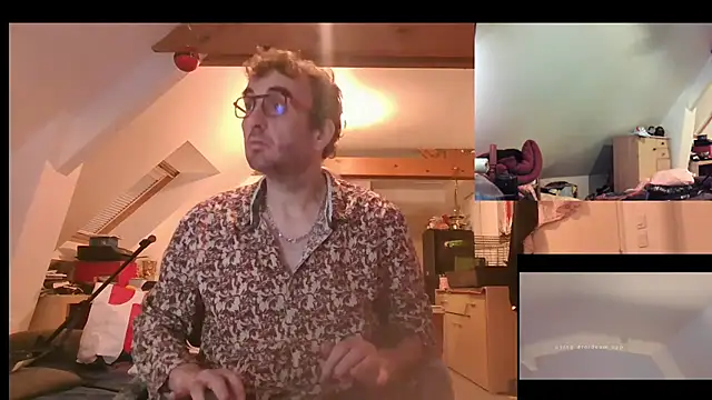 Snapshot of Mastersanges chatting on December 1, 2025, 4:41 pm Mastersanges online show from December 1, 2025, 4:41 pm