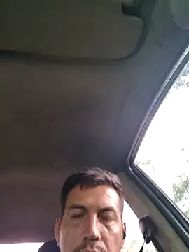 reyarturs13 online show from February 5, 2025, 9:29 pm