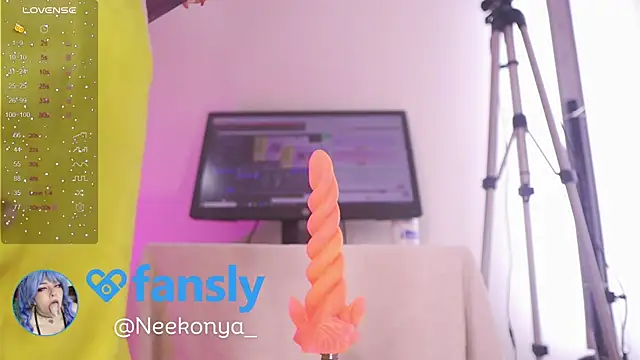 Snapshot of Neekito_ chatting on November 28, 2025, 2:12 am Neekito online show from November 28, 2025, 2:12 am