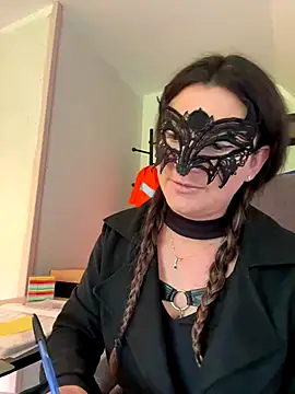 Loveblackzilla online show from December 15, 2025, 12:55 pm