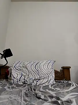 Snapshot of comando24 chatting on October 13, 2025, 9:49 pm comando24 online show from October 13, 2025, 9:49 pm