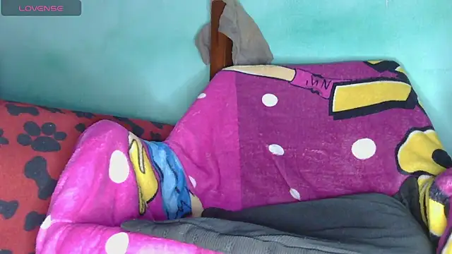 Snapshot of blondiebbc chatting on September 19, 2025, 5:28 pm blondiebbc online show from September 19, 2025, 5:28 pm