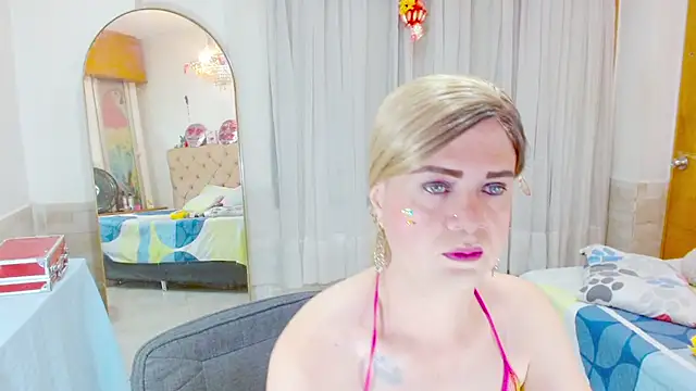 Dolldirtyxxx online show from May 27, 2026, 5:04 am